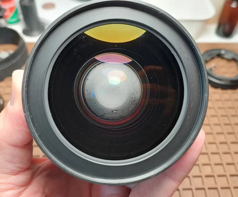 Mycie-i-suszenie-obiektywu-po-calkowitym-utopieniu-w-wodzie