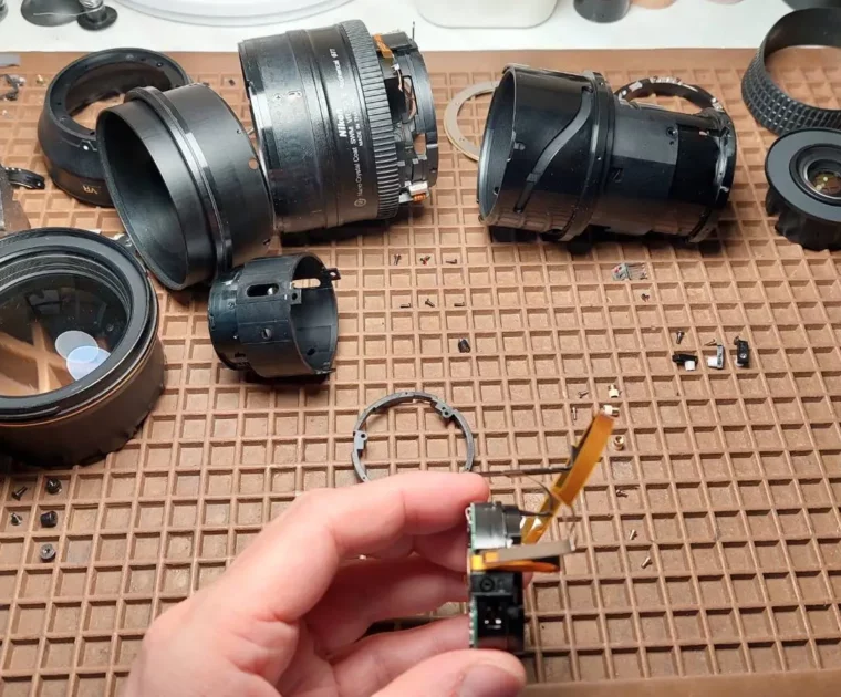 wymiana stabilizacji w obiektywie Nikkor 18-200